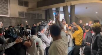 James Rodriguez é ovacionado na chegada em São Paulo