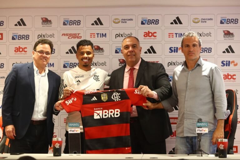 Allan revela homenagem para Lucas Leiva ao escolher camisa 21 do Flamengo