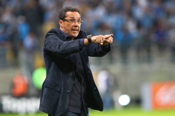 Em caso de insucesso contra o Atlético-MG, Corinthians demitirá Vanderlei Luxemburgo