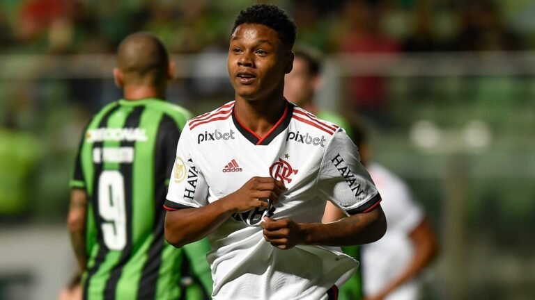 Flamengo recebe proposta de dois clubes ingleses por Matheus França