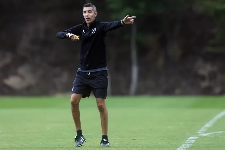 Botafogo consegue visto de trabalho de Bruno Lage e aguarda nome do treinador sair no BID