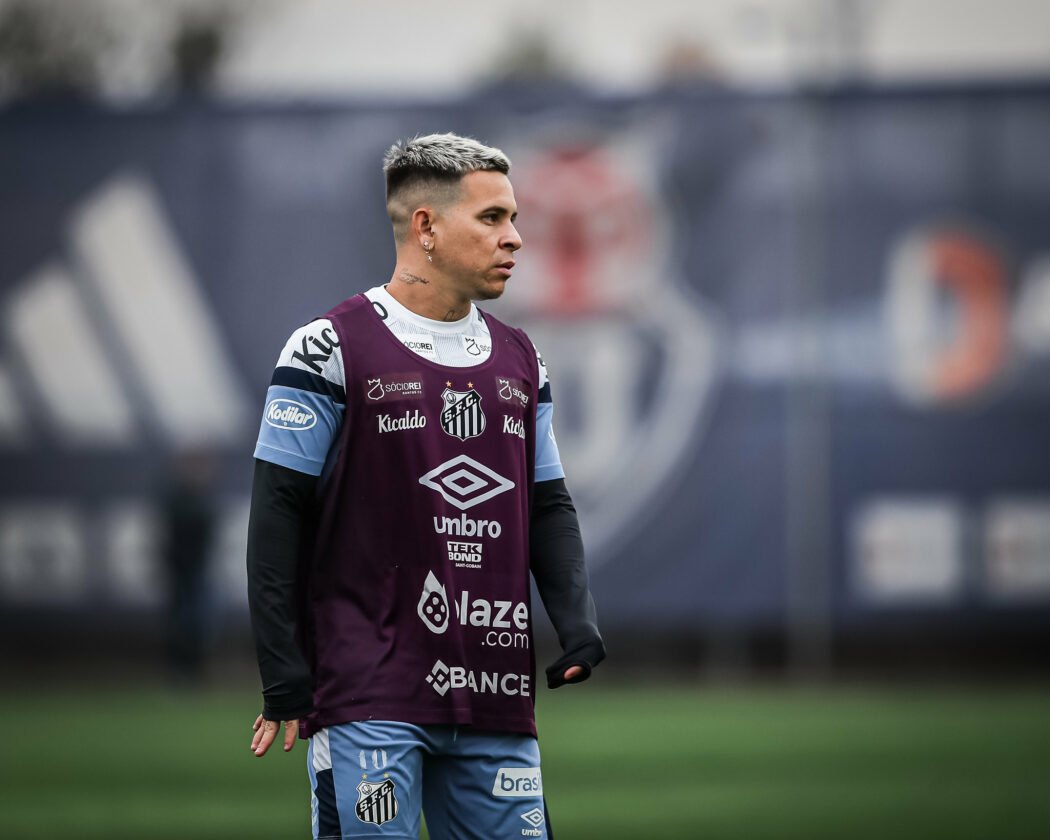 Afastado, Soteldo não deve ser utilizado pelo técnico Paulo Turra.