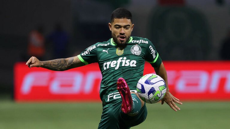 Bruno Tabata, do Palmeiras, é punido pela Conmebol após denúncia de racismo do Cerro Porteño