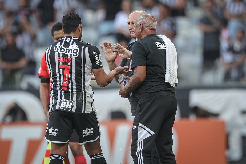 Felipão lamenta empate cedido ao América e comenta busca pela primeira vitória