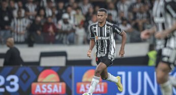 No Atlético, Coudet irritou diretoria após barrar jovem promessa da base