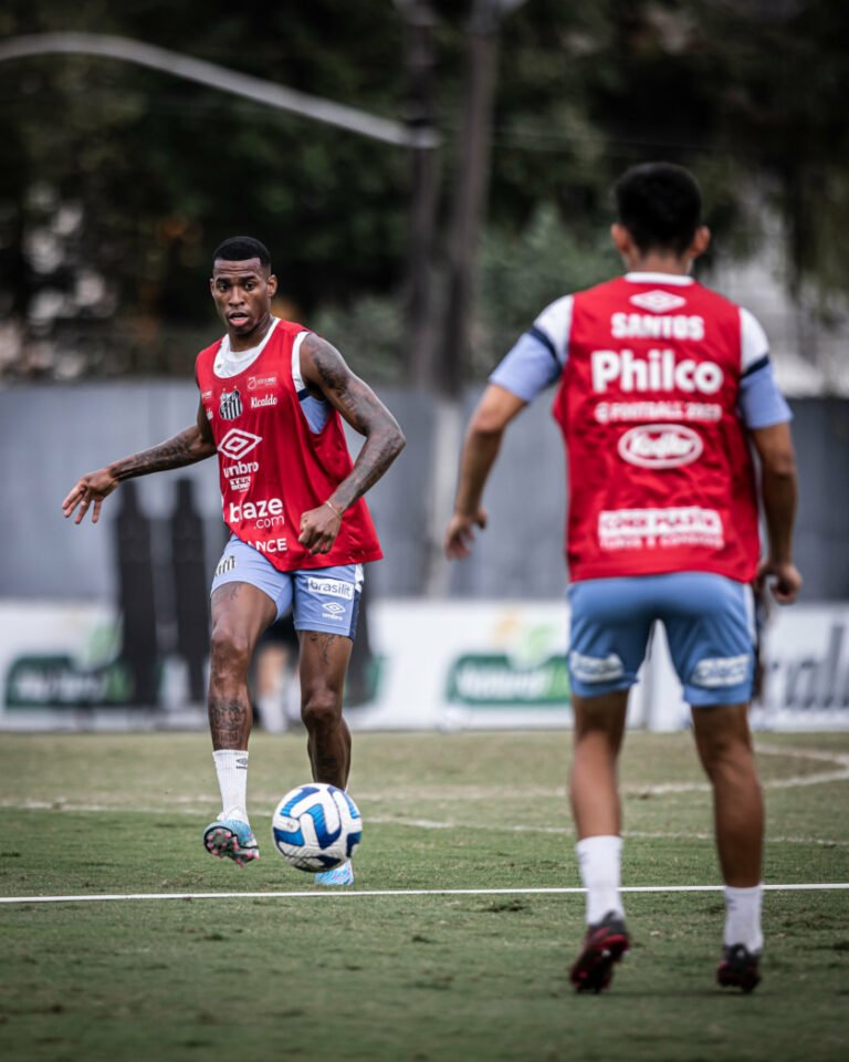 Treinando com elenco, Jean Lucas tem data prevista para estreia