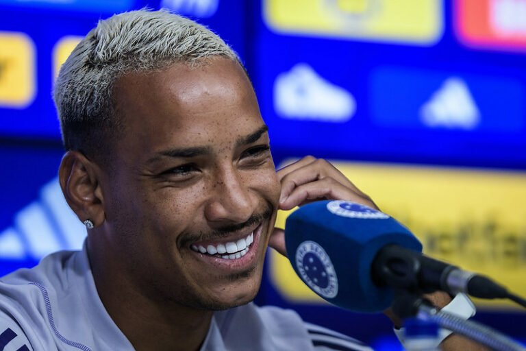 “Não sou salvador da pátria”, diz Matheus Pereira sobre situação do Cruzeiro