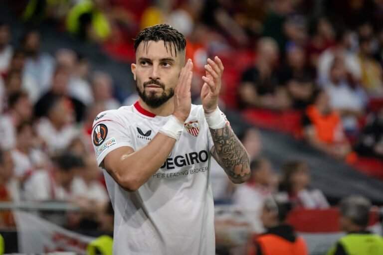 Al-Nassr acerta contratação de brasileiro Alex Telles