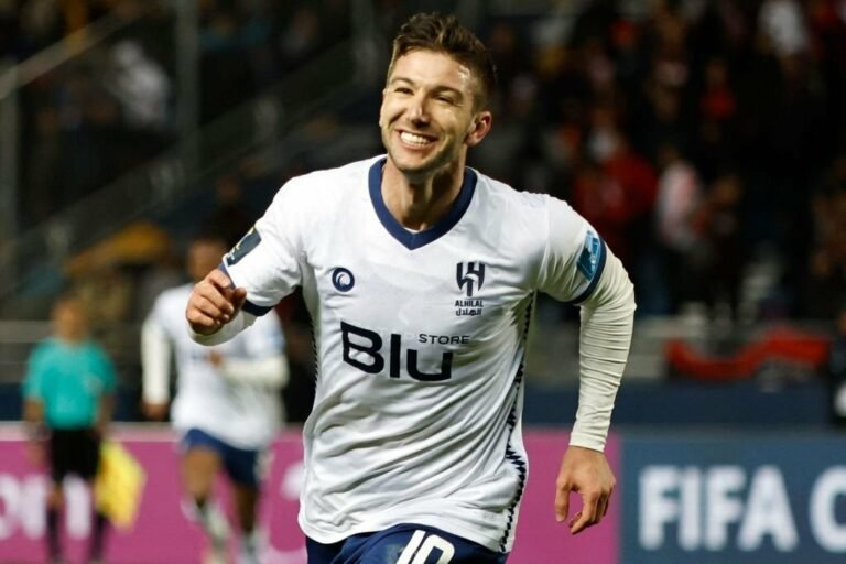 Atlético-MG considerou a contratação de Luciano Vietto, ex-Al Hilal