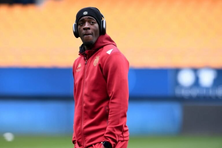 Chelsea se aproxima de acordo com Monaco por Axel Disasi