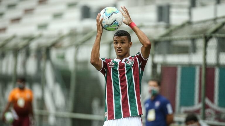 Jefté recebe proposta da Europa e pode deixar o Fluminense