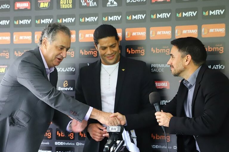 Diretor de futebol do Atlético, Rodrigo Caetano elege Hulk ao status de “inegociável”