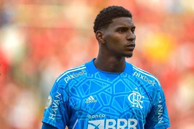 Quatro jogadores estão emprestados e podem retornar ao Flamengo em 2024