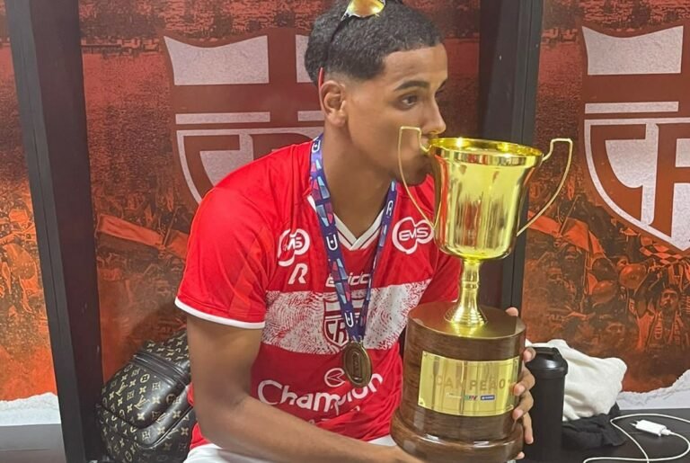 Evandro, do CRB, celebra conquista do Alagoano Sub-17: “Momento único”