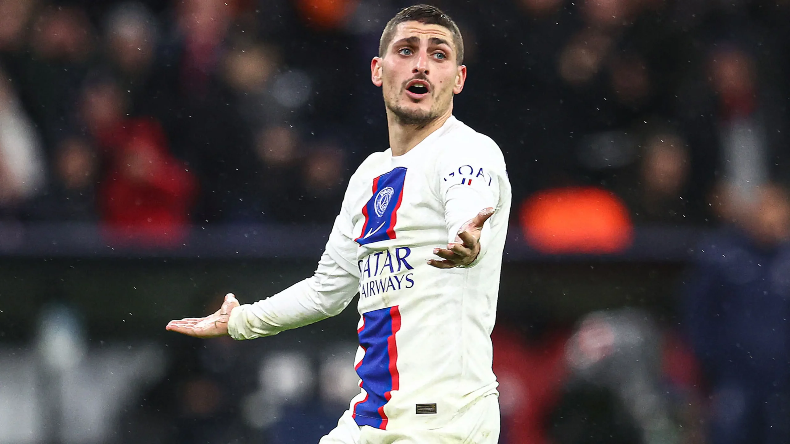 Verratti, alvo de Liverpool e Atlético de Madrid, com a camisa do PSG.