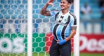 Vina deverá deixar o Grêmio após jogo contra o Bahia