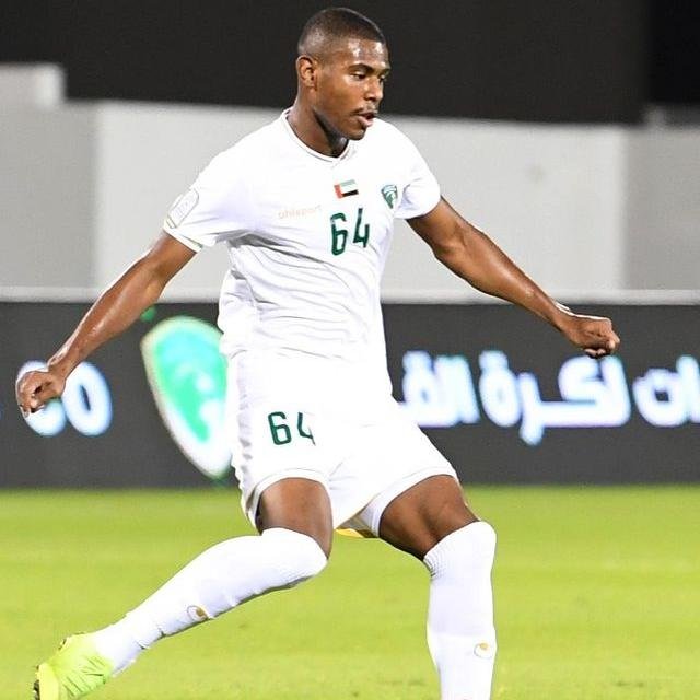 Zagueiro brasileiro é anunciado por novo time nos Emirados Árabes