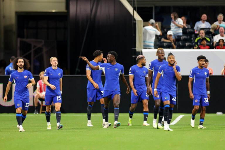 Após punições aplicadas à Juventus, Chelsea também é punido pela UEFA por violações nos regulamentos de Fair Play Financeiro.