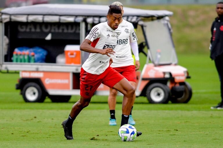 Bruno Henrique e Pedro avançam em recuperação e podem ser relacionados contra o América-MG