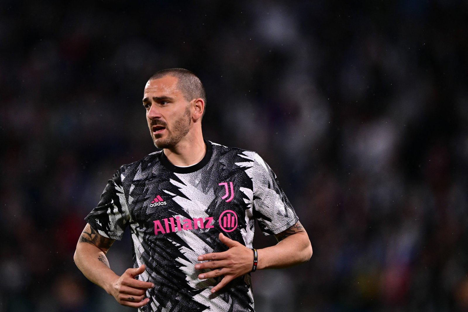 Buscando reformular o elenco nesta temporada, Juventus estuda possibilidades para concretizar saída de Leonardo Bonucci.