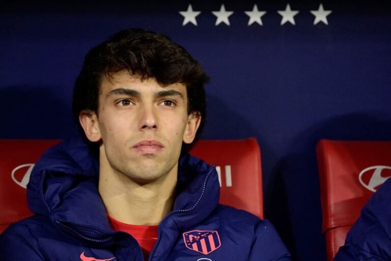 Barcelona pode envolver jogadores na negociação com Atlético de Madrid por João Félix