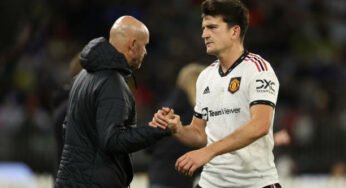 Após tirá-lo do posto de capitão, Ten Hag rasga elogios a Maguire