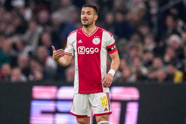 Após saída do Ajax, meia Tadic é alvo de clubes em três continentes