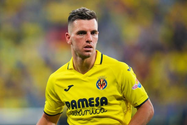 Xavi pede três nomes para o Barcelona contratar