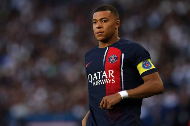 Arsenal entra na corrida com gigantes e prepara ‘bolada’ por Kylian Mbappé, afirma site