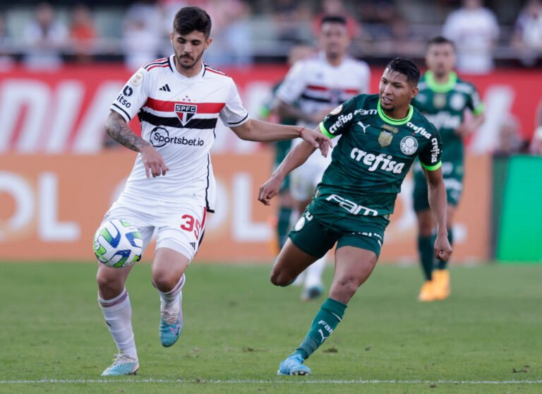 Vantagem do Palmeiras contra São Paulo em clássicos fora do Estado pode garantir bi da Supercopa do Brasil