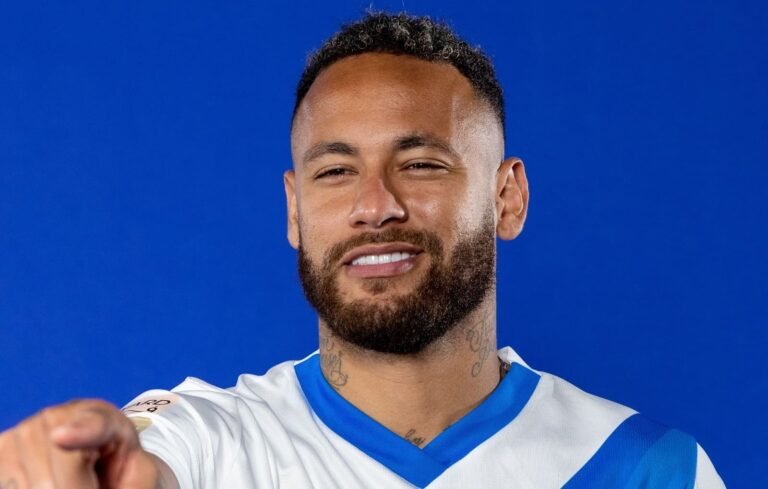 Deco revela que condição financeira do Barcelona impediu retorno de Neymar