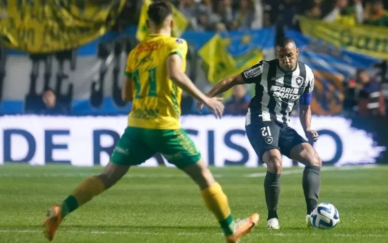 Marçal, do Botafogo, lamenta eliminação na Copa Sul-Americana