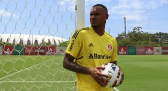 Clube de Ronaldo acerta empréstimo do goleiro John Victor; Santos e Inter devem lucrar