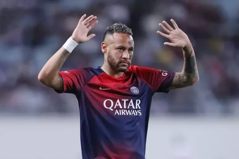 Após mais um jogo de pré-temporada no banco, Neymar diz: “Não sei quando voltarei a jogar”