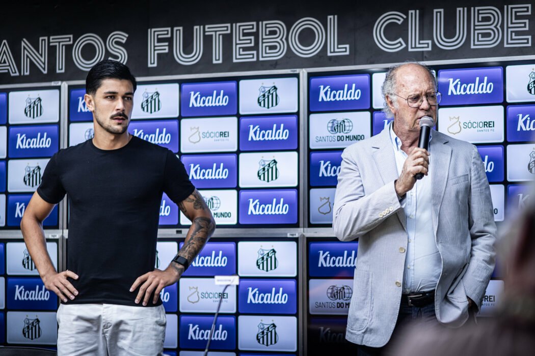 Falcão falou sobre a situação do atacante Soteldo.
