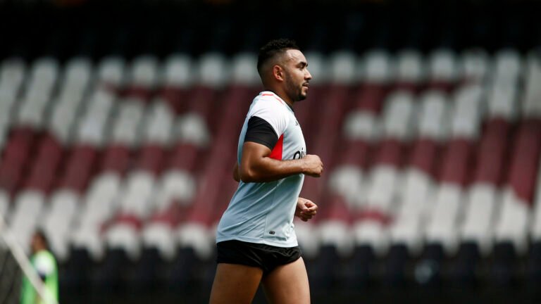 Vasco define possíveis datas para estreia de Payet