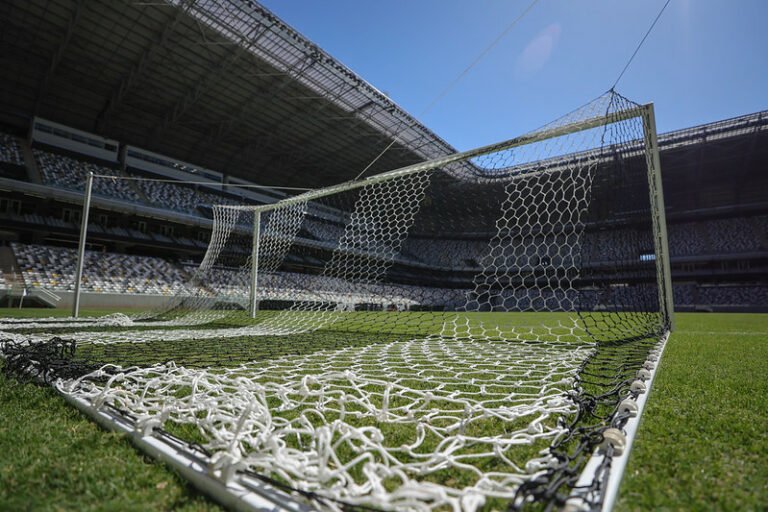 A pedido do Atlético, CBF altera jogo do Cruzeiro no Brasileirão, devido à estreia da Arena MRV