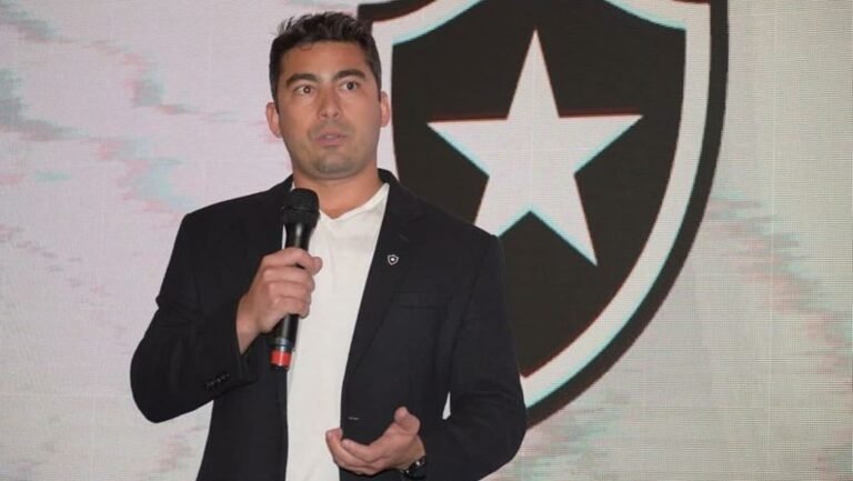CEO do Botafogo desmente acusação de Andrés Sánchez e responde ex-dirigente do Corinthians