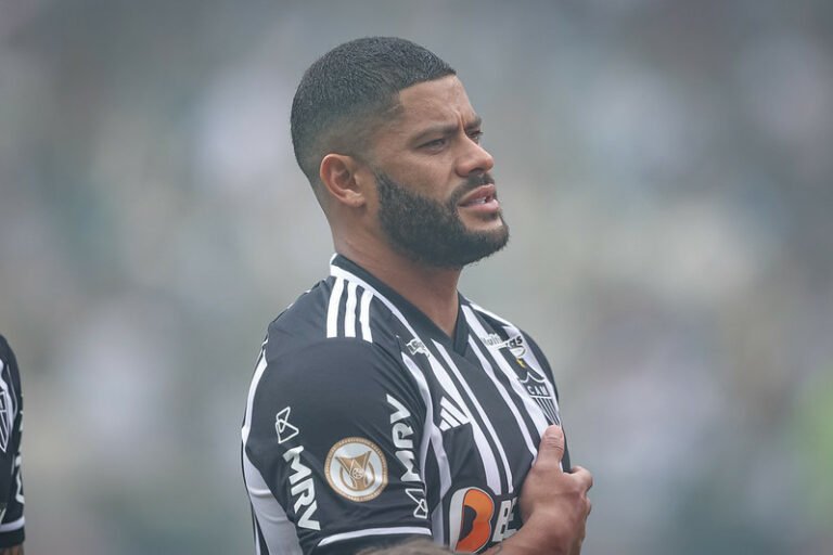 Hulk fala sobre risco de rebaixamento e comenta busca por respostas para explicar momento do Atlético
