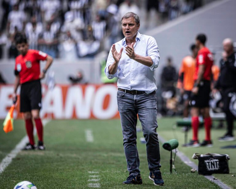 Santos perde patrocinador, por Aguirre não utilizar uniforme; entenda