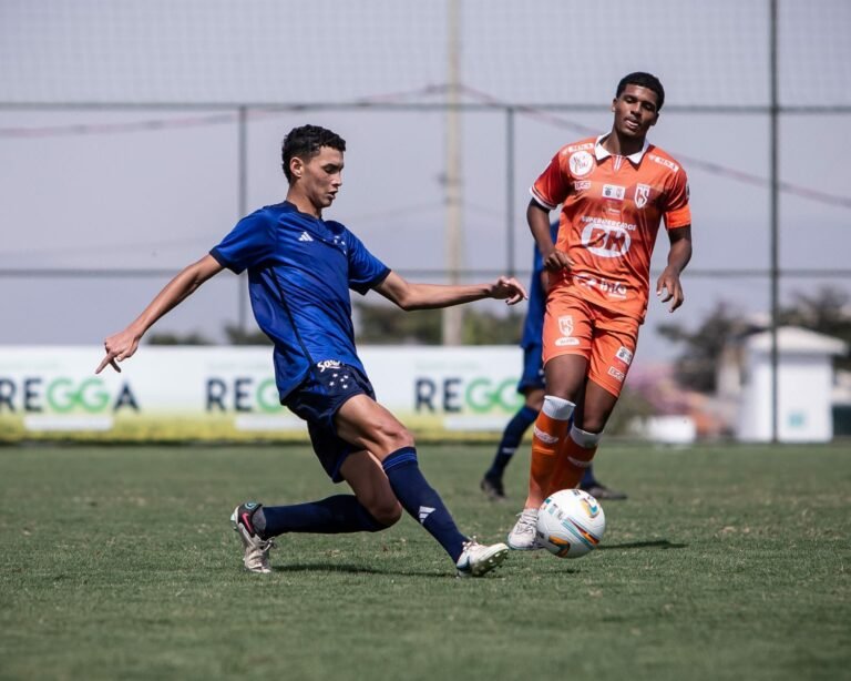 Kelvin, do Cruzeiro Sub 17, comemora primeiro gol com a camisa Celeste: “Especial”