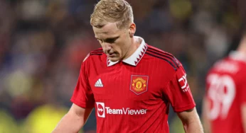 Manchester United recebe proposta e não deve dificultar saída de Van de Beek