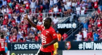 Manchester City faz proposta ao Rennes e se aproxima da contratação de Doku