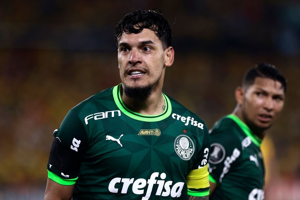 Al Ittihad faz proposta de US$ 18 milhões por Gustavo Gómez, do Palmeiras