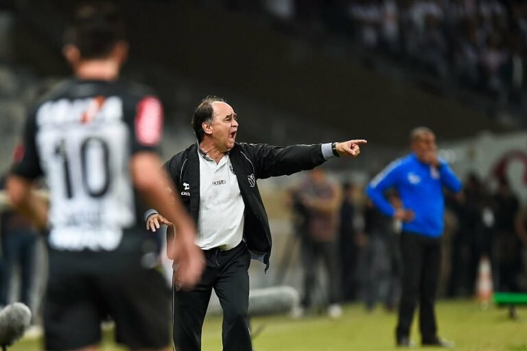 Campeão brasileiro de 1971 e ex-treinador do Atlético, Marcelo Oliveira fala sobre estreia da Arena MRV