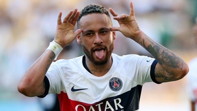 Al Hilal negocia com empresário possível contratação de Neymar