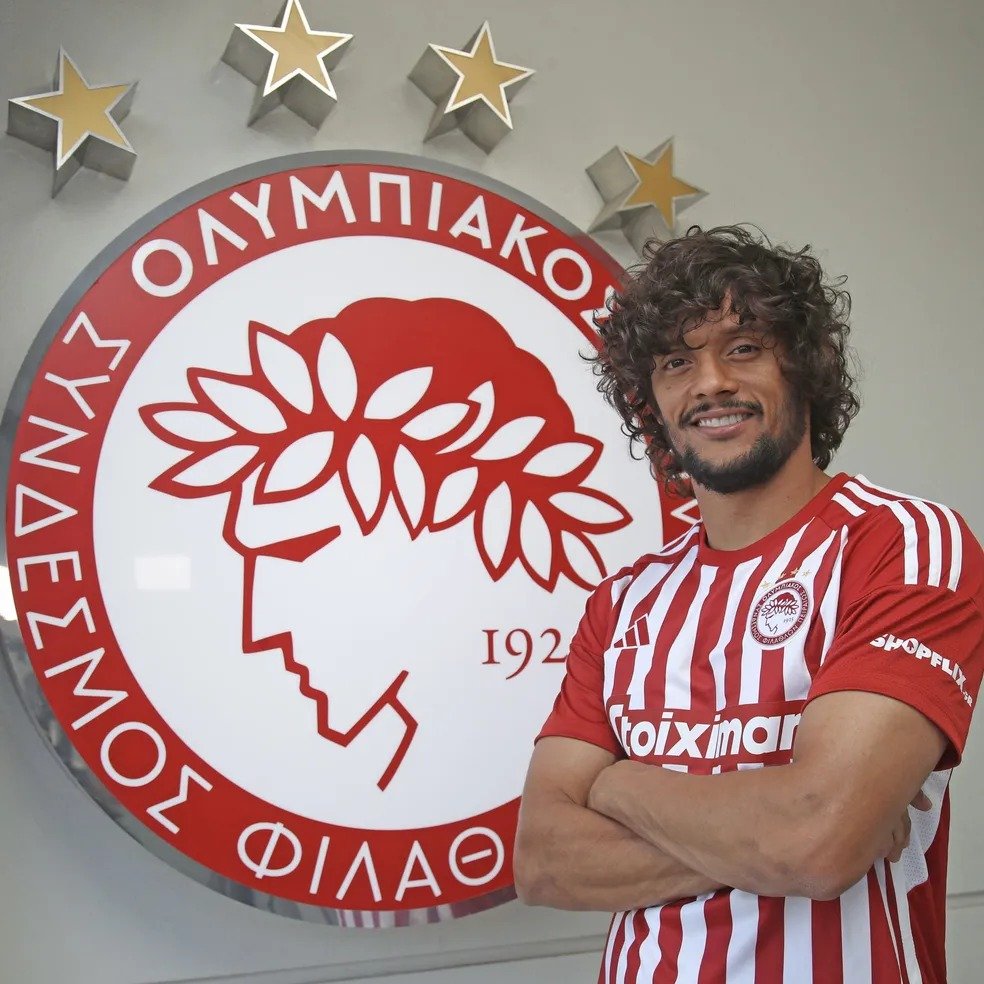 Gustavo Scarpa é anunciado pelo Olympiacos, da Grécia