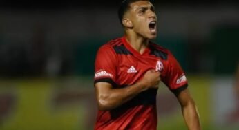 Flamengo se aproxima de negociar jovem que tem multa rescisória milionária com o Barcelona