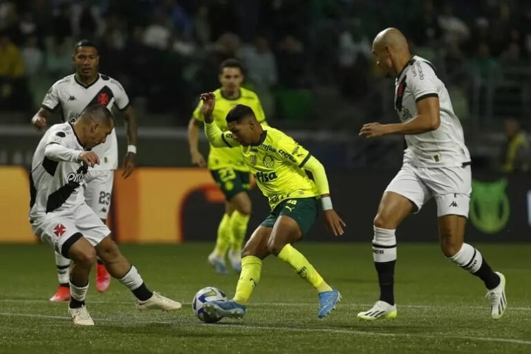 Vasco se diz perplexo com posição da CBF sobre anulação de gol contra o Palmeiras: “Absurda”