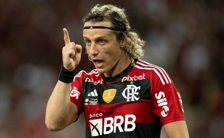 David Luiz vira desfalque de última hora para partida contra o São Paulo